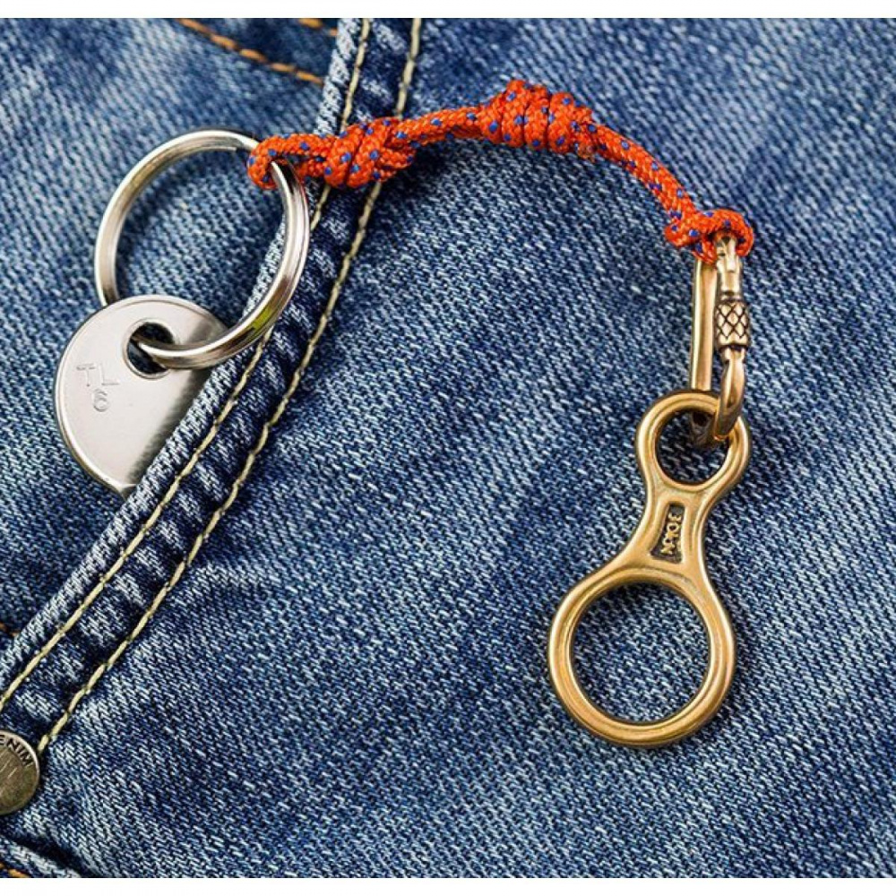 Брелок бронзовый ExJe Восьмерка на карабине