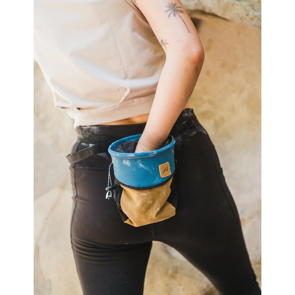 Мешочек для магнезии MadRock Bolt Chalk Bag