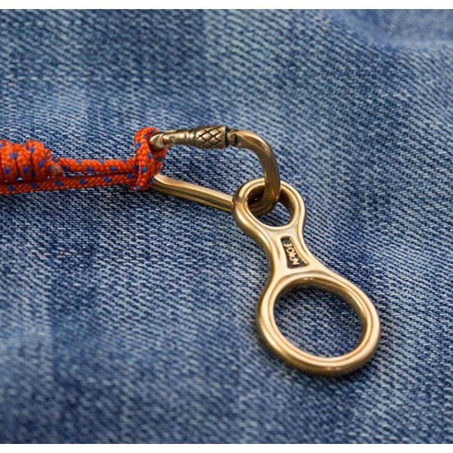 Брелок бронзовый ExJe Восьмерка на карабине