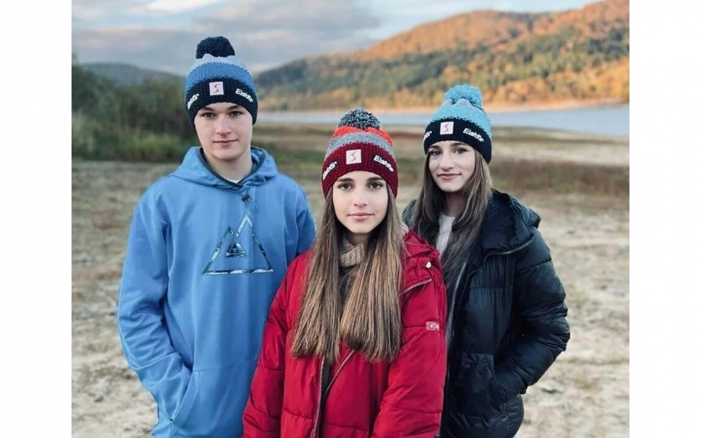 Шапка Eisbar Star Pompon MU SP 