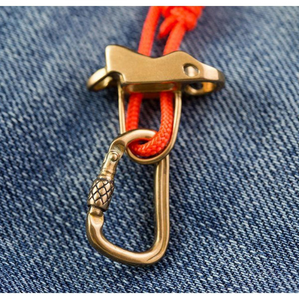 Брелок бронзовый ExJe Спусковуха на карабине