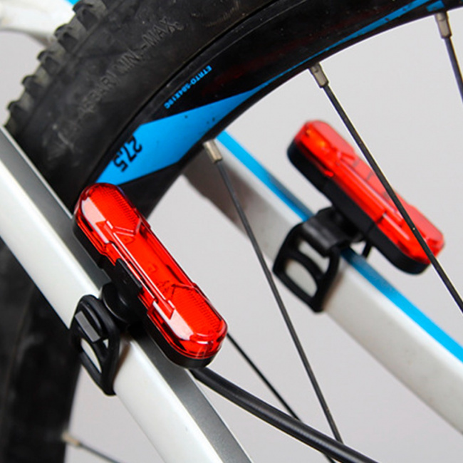 Фонарь задний Comiron TA10 80lm