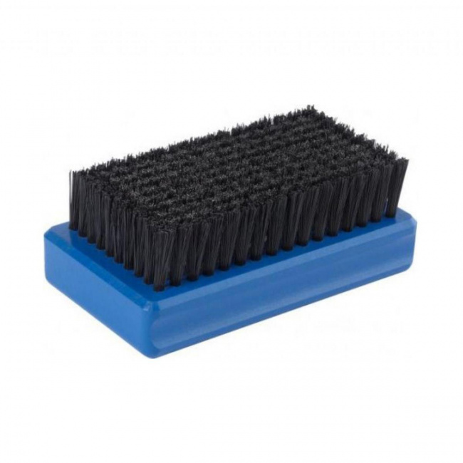 Щетка HOLMENKOL BaseBrush Steel прямоугольная стальная Щетка HOLMENKOL BaseBrush Steel прямоугольная стальная