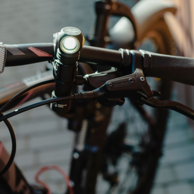 Фонарь Armytek Wizard C2 Pro Magnet USB Теплый