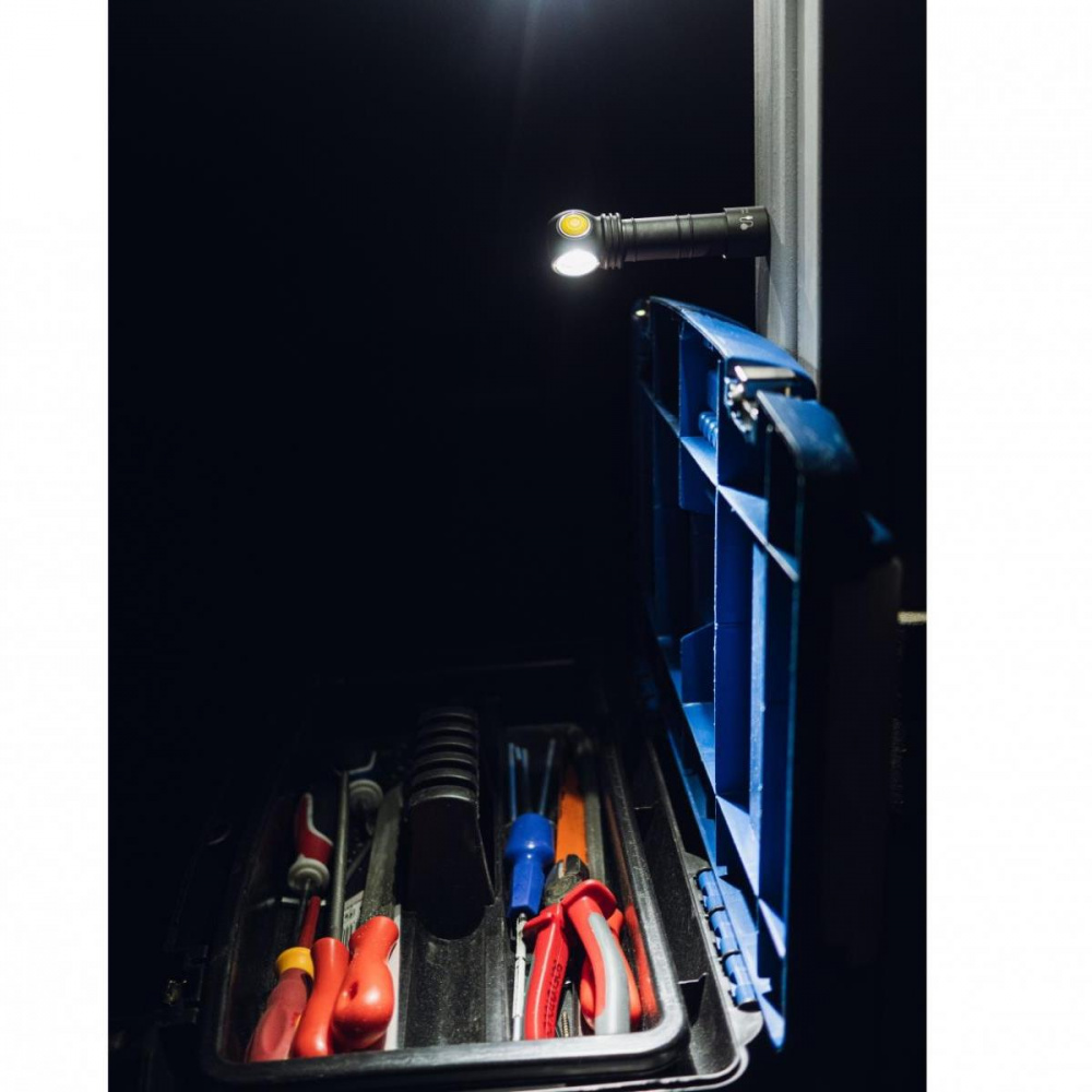 Фонарь Armytek Wizard C2 Magnet USB Белый