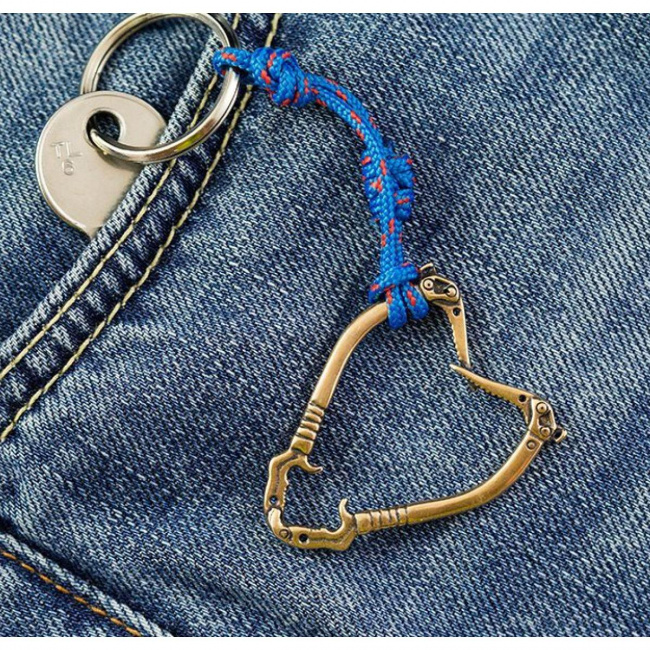 Брелок бронзовый ExJe Сердце альпиниста