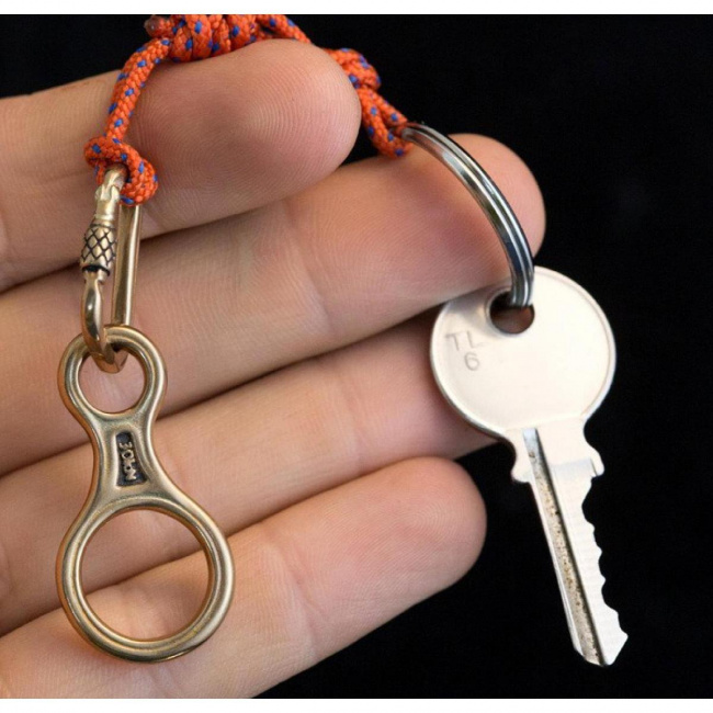 Брелок бронзовый ExJe Восьмерка на карабине