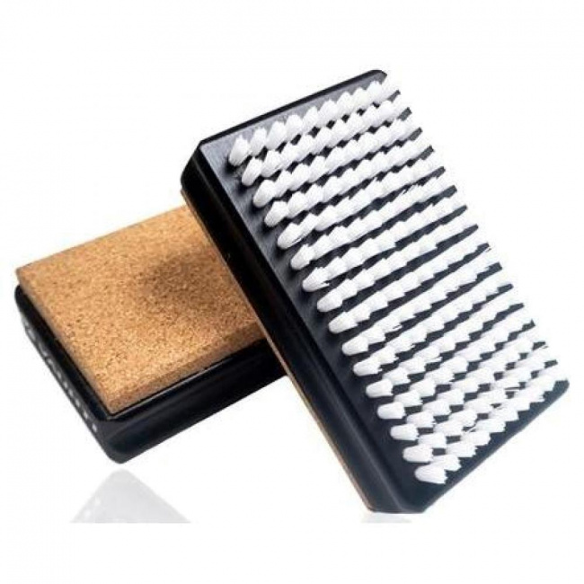 Щетка Vauhti нейлоновая с пробкой Щетка Vauhti нейлоновая с пробкой