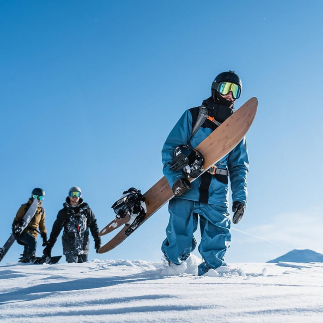 Сноуборд Borealis /22-23/ Leviathan