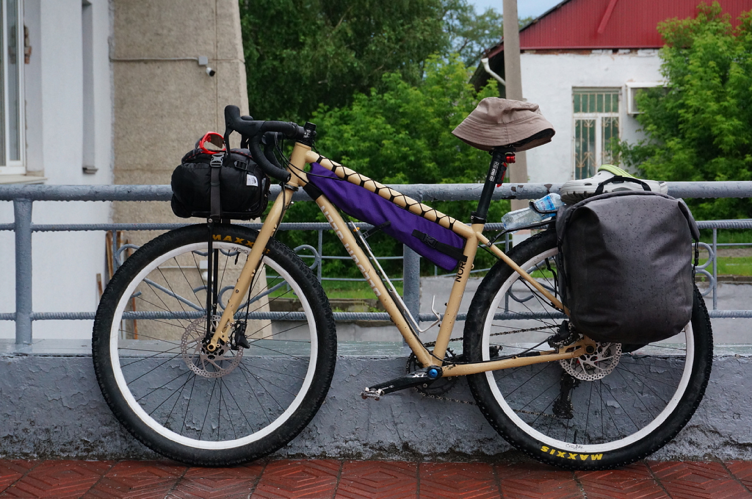 ПАЛАТКА ДЛЯ ВЕЛОТУРИЗМА