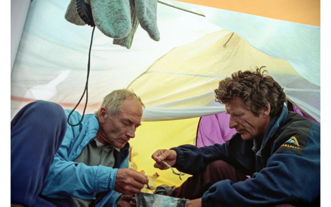 Книга В.Аксентьев "Разумеется... это невозможно"